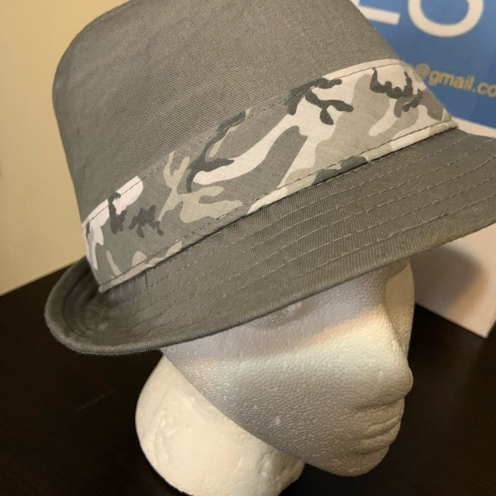 Boys grey hat
